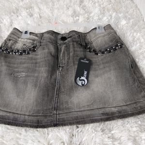 Black Orchard Juniors 27 Distresses Studded un-hemmed Blackish Mini Skirt New